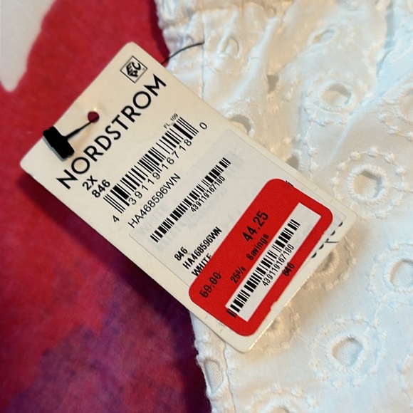 Halogen Cotten Eyelet Shorts NWT - Picture 7 of 7